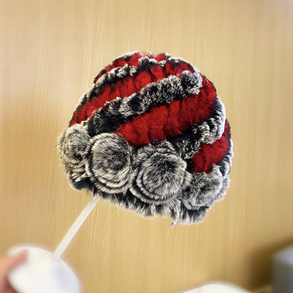 Κομψό γυναικείο καπέλο κατάλληλο για χειμώνα