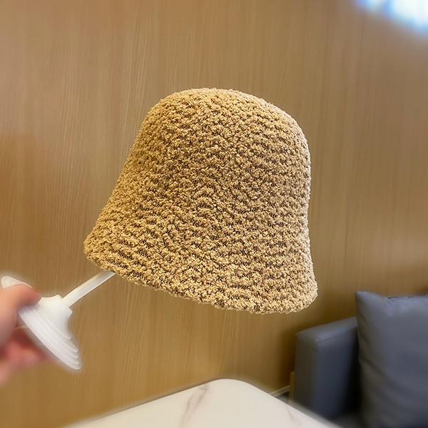 Női horgászsapka több színben - letisztult modell