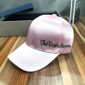 Új modell női sapka több színben hímzett felirattal