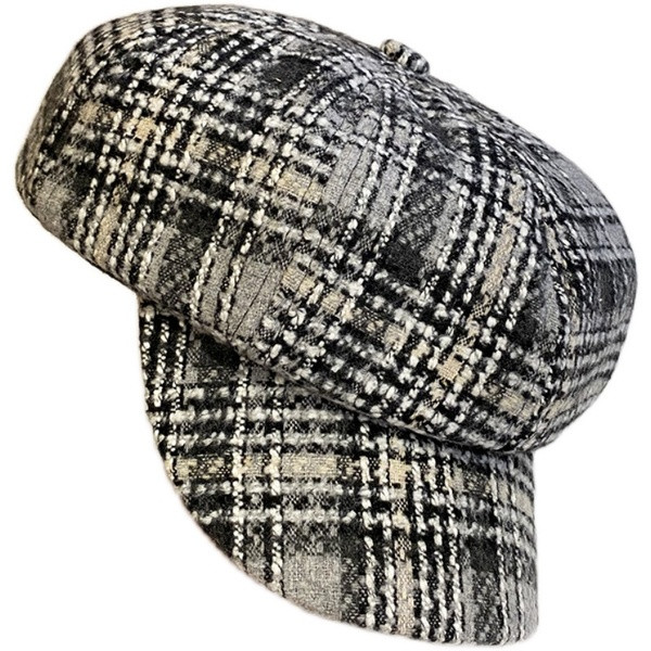 Alkalmi női gyapjú sapka napellenzővel, három színben