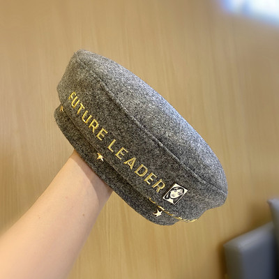 Καθημερινό γυναικείο καπέλο κατάλληλο για το φθινόπωρο και το χειμώνα