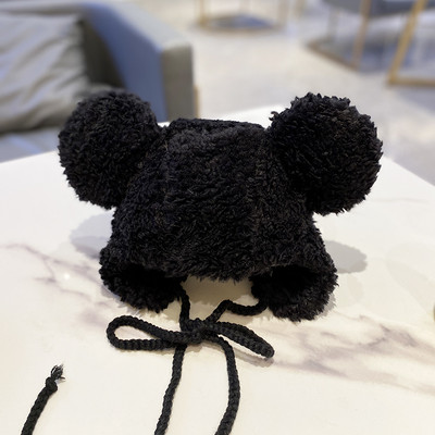 Γυναικείο καπέλο με κορδόνια και τρισδιάστατο στοιχείο