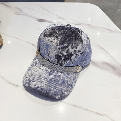 Καθημερινό γυναικείο καπέλο από βελούδο με πέτρες