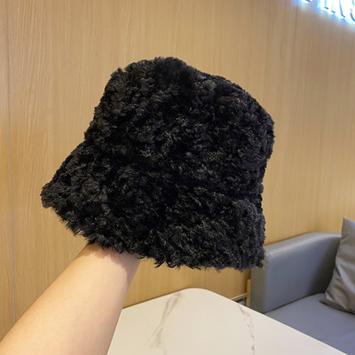 Alkalmi női gyapjú sapka télre