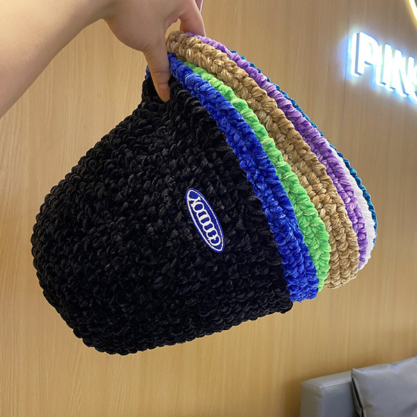 Női alkalmi sapka őszre és télre