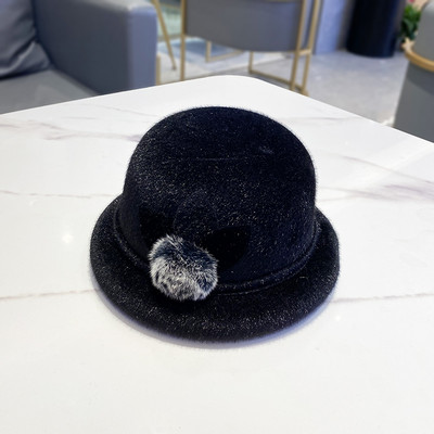 Καθημερινό γυναικείο καπέλο με τρισδιάστατο στοιχείο σε διάφορα χρώματα