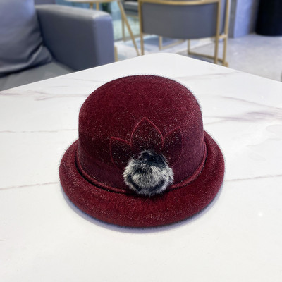 Καθημερινό γυναικείο καπέλο με τρισδιάστατο στοιχείο σε διάφορα χρώματα