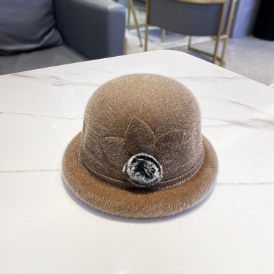 Καθημερινό γυναικείο καπέλο με τρισδιάστατο στοιχείο σε διάφορα χρώματα