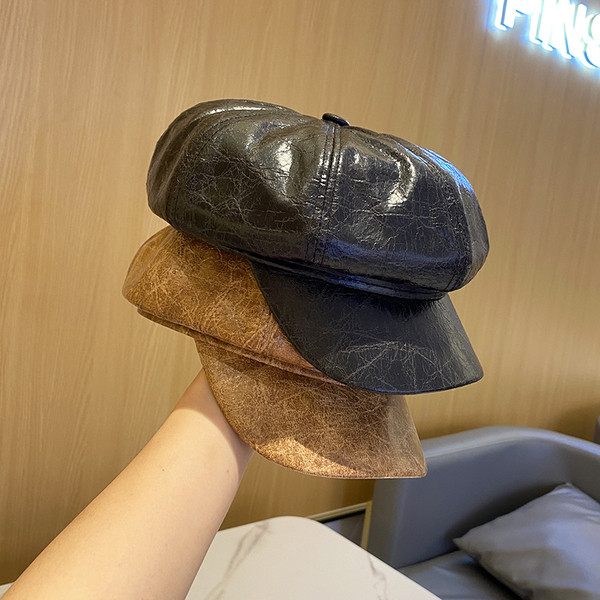 Lezser női bőrkalap napellenzővel, négy színben