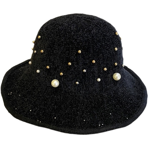 Κομψό γυναικείο καπέλο με πέρλες - κατάλληλο για το φθινόπωρο και το χειμώνα