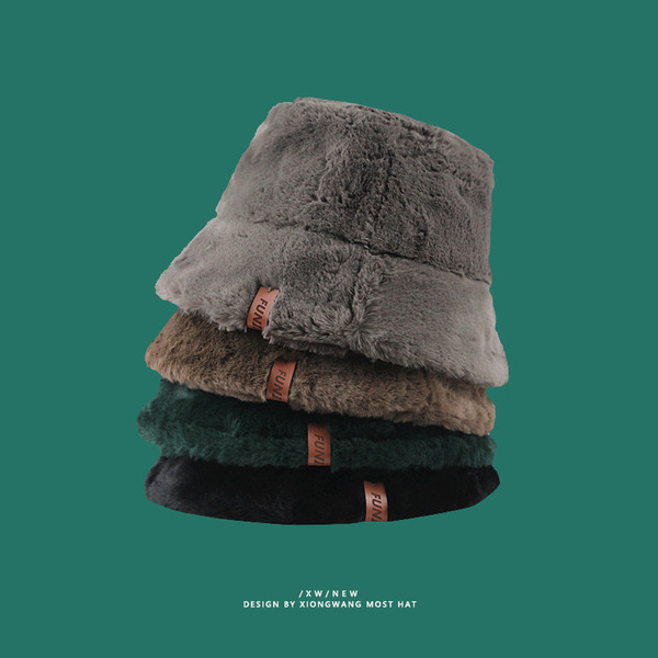 Horgásztoll típusú női sapka