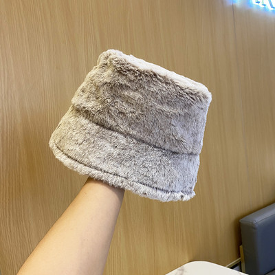 Női pehelysapka több színben télre is alkalmas