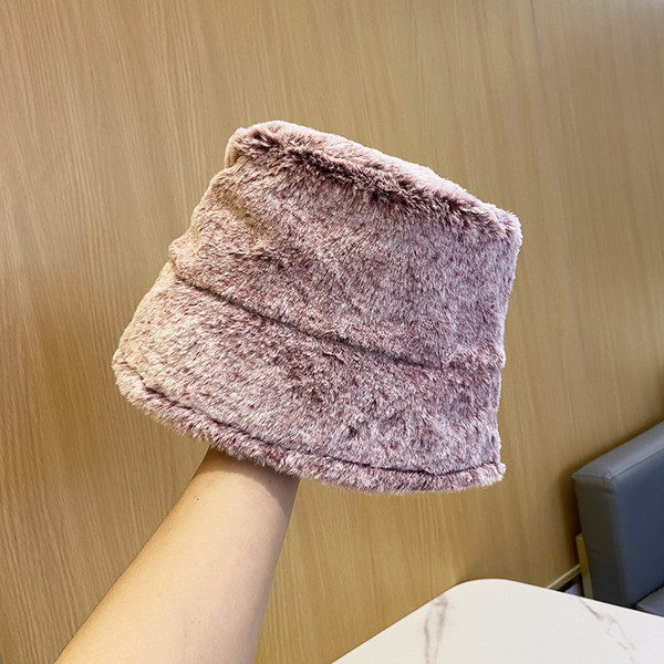 Női pehelysapka több színben télre is alkalmas