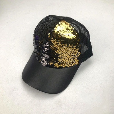 Új modell flitteres női sapka - nyárra