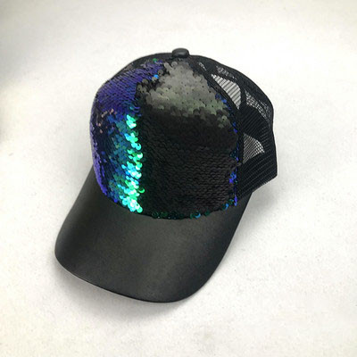 Új modell flitteres női sapka - nyárra