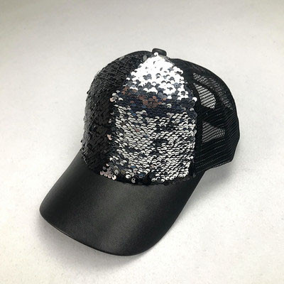 Új modell flitteres női sapka - nyárra