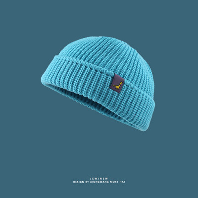 Πλεκτό καπέλο unisex με έμβλημα