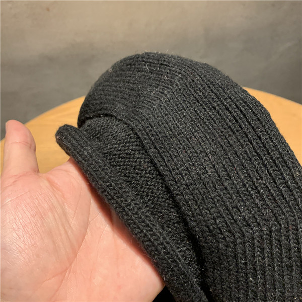 Új modell téli női sapka - barett típusú