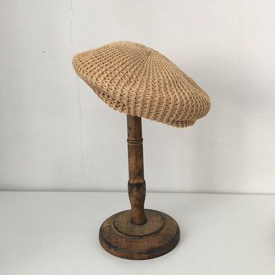 Μοντέρνο γυναικείο καπέλο πλεκτό μπερέ