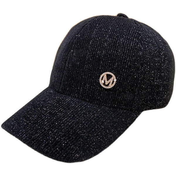 Alkalmi női kordbársony sapka fém elemmel