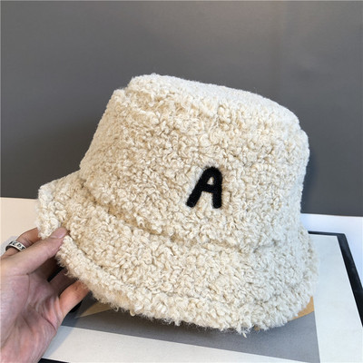 Plüss női sapka négy színben