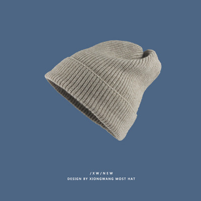 Φθινόπωρο-χειμερινό πλεκτό καπέλο με μοτίβο