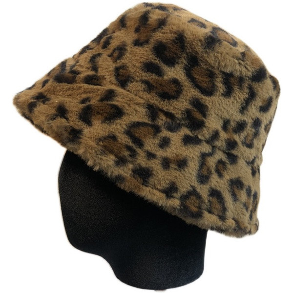 Дамска ежедневна шапка с животинки десен