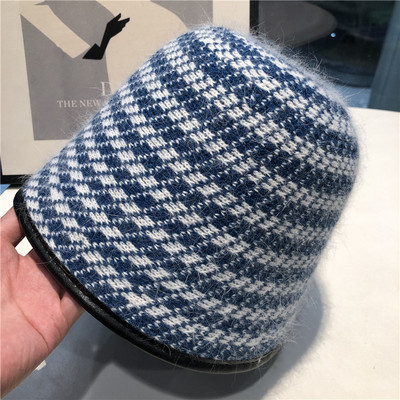 Ženska ležerna karirana kapa pogodna za zimu