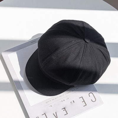 Modern női sapka öko-bőr-svájcisapka típusból