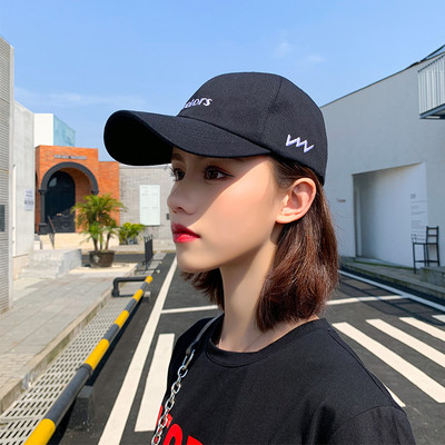 Alkalmi női sapka napellenzővel több modellben