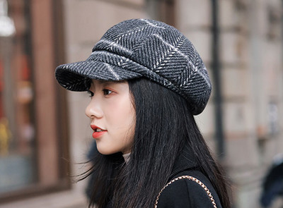 Μάλλινο μπερέ φθινοπώρου-χειμερινό για γυναίκες