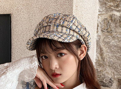 Μάλλινο μπερέ φθινοπώρου-χειμερινό για γυναίκες