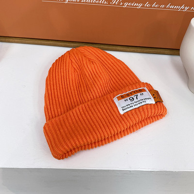 Casual πλεκτό γυναικείο καπέλο με έμβλημα