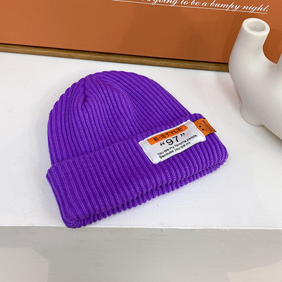 Casual πλεκτό γυναικείο καπέλο με έμβλημα