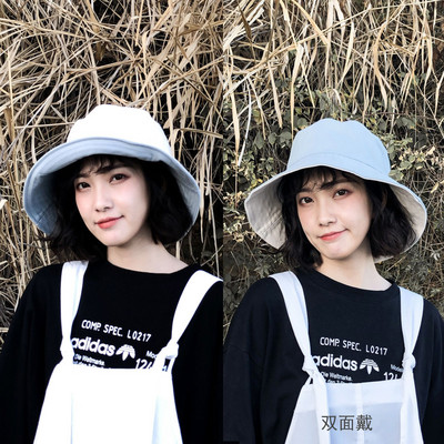 Γυναικείο κορυφαίο καπέλο σε διάφορα μοντέλα