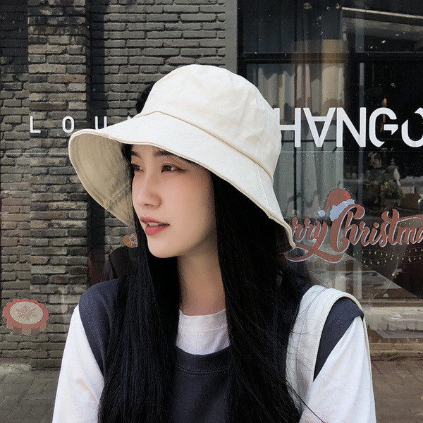 Γυναικείο κορυφαίο καπέλο σε διάφορα μοντέλα