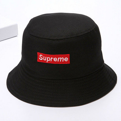 Μοντέρνο καπέλο σε διάφορα μοντέλα κατάλληλα για άνδρες και γυναίκες