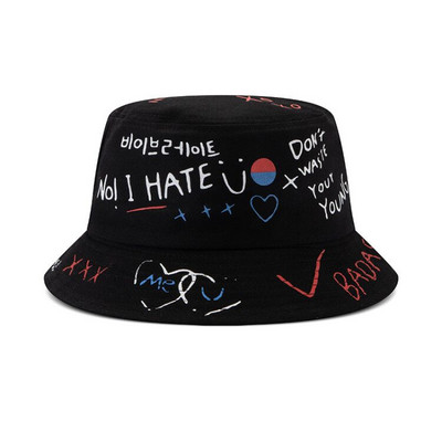 Μοντέρνο καπέλο σε διάφορα μοντέλα κατάλληλα για άνδρες και γυναίκες