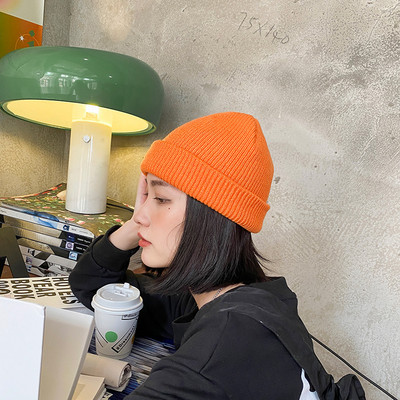 Téli kötött sapka sima mintás