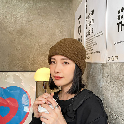 Téli kötött sapka sima mintás