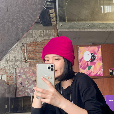 Téli kötött sapka sima mintás