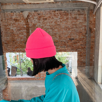 Téli kötött sapka sima mintás