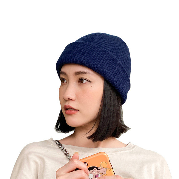 Téli kötött sapka sima mintás