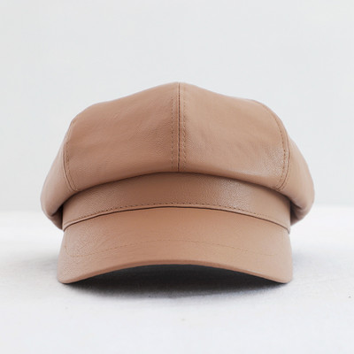 Aktuális bőr női sapka napellenzővel