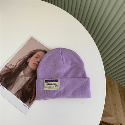 Καθημερινό πλεκτό καπέλο με έμβλημα