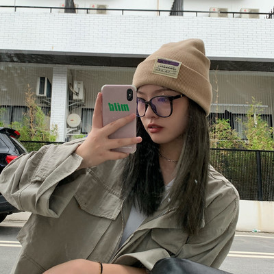 Καθημερινό πλεκτό καπέλο με έμβλημα