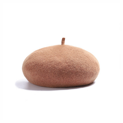 Aktuális téli női barett típusú sapka