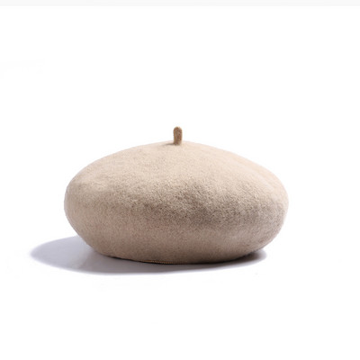 Aktuális téli női barett típusú sapka