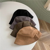 Aktuális női sapka öko velúrból