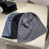 Hétköznapi női téli sapka - tiszta modell